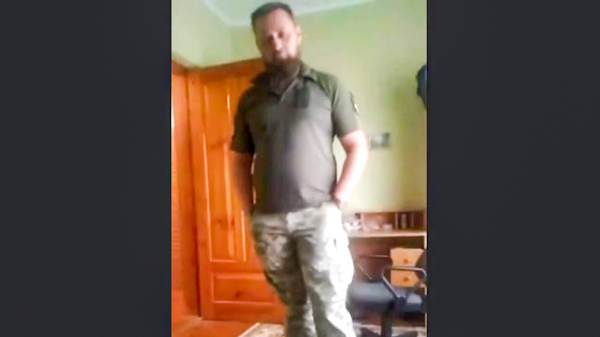 На Украине сотрудники военкомата мобилизовали мужчину прямо из постели