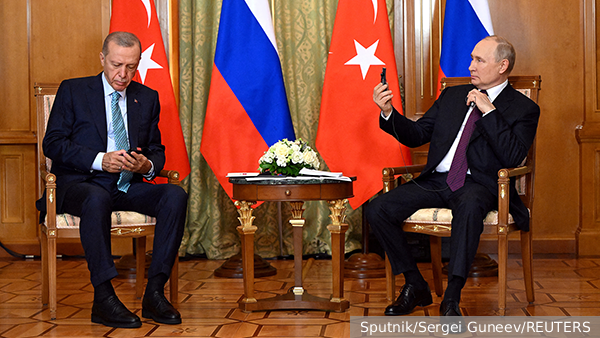 Эксперты объяснили выгоды России, Турции и Катара от альтернативы зерновой сделке