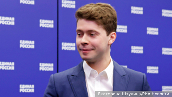 Сын Медведева принял участие в совещании ЕР о развитии новых регионов