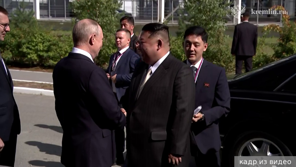 Путин и Ким Чен Ын встретились на космодроме Восточный