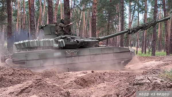 Минобороны показало боевую работу Т-90М «Прорыв» на Краснолиманском направлении