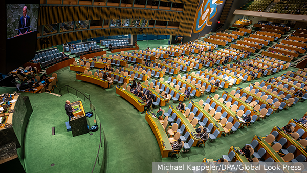 Немецкий эксперт объяснил пустой зал ГА ООН во время речи Шольца