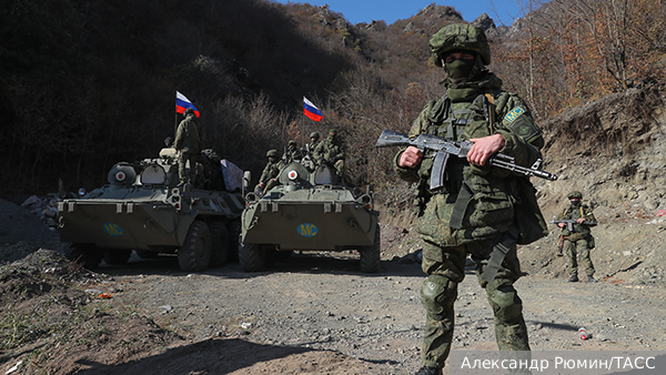Россия заплатила кровью за мир в Карабахе