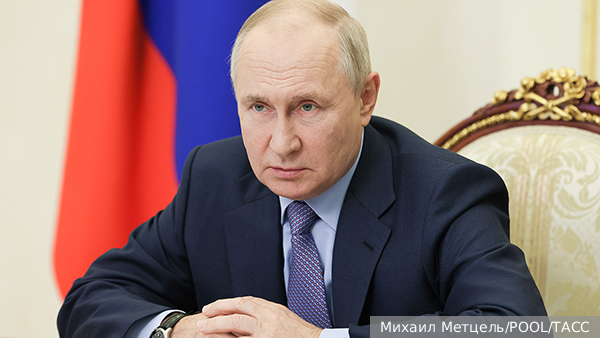 Путин призвал в первую очередь обеспечить бензином потребности внутреннего рынка