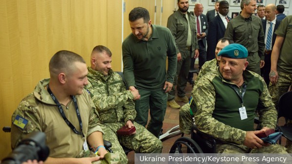 Экс-советник Кучмы обвинил Зеленского в создании концлагеря на Украине