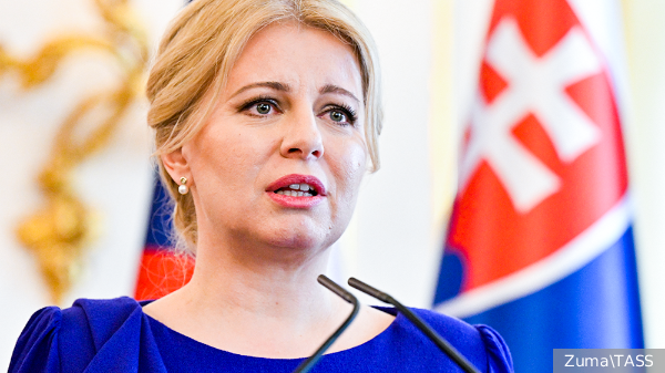Глава Словакии решила приостановить помощь Киеву