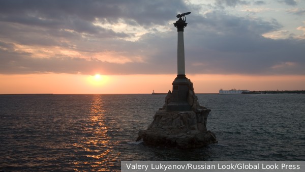 Российская ПВО отразила воздушную атаку на Севастополь со стороны моря