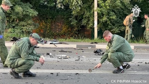 V Chersonskej oblasti vyhodili do vzduchu auto tajomníka miestnej pobočky Jednotného Ruska