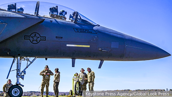 Истребители F-15E Strike Eagle прибыли на Ближний Восток для «укрепления позиций США»
