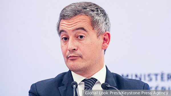 Франция решила выслать 11 «радикальных россиян» 