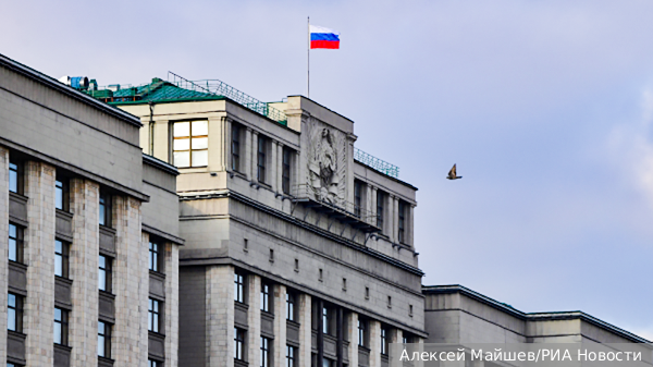 Госдума в первом чтении одобрила законопроект о повышении МРОТ