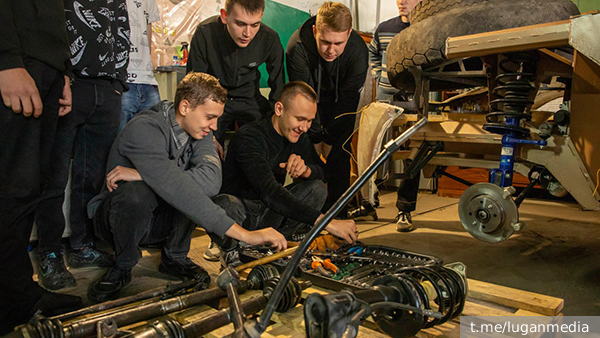 Аспиранты и студенты Луганского госуниверситета создают свою версию спорткара «Крым»