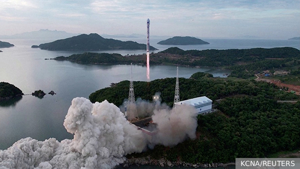 КНДР заявила об успешном запуске разведывательного спутника