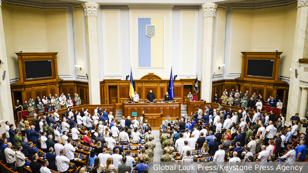 Украинских депутатов решили отправить за деньгами в американскую глубинку 
