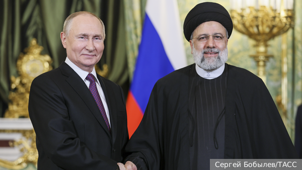 Путин рассказал президенту Ирана, что хотел заехать в Тегеран