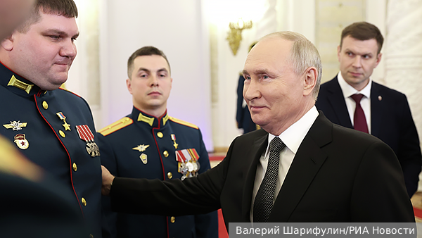 Герои выдвинули Путина в президенты