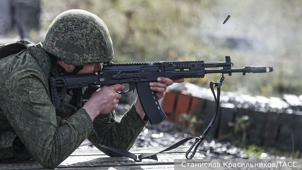 На вооружение полиции приняты автоматы АК-12, АК-15 и пистолет Лебедева