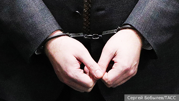 В Петербурге задержали экс-начальника УВМ ГУ МВД по делу о легализации свыше 100 тыс. мигрантов 