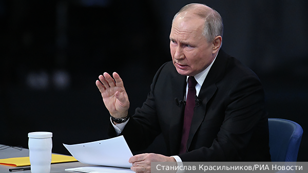 Путин назвал полной чушью обвинения в сокращении поставок газа в Европу