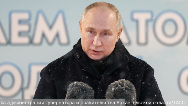 Зюганов предложил выпороть того, кто позволил Путину выйти на мороз без шапки