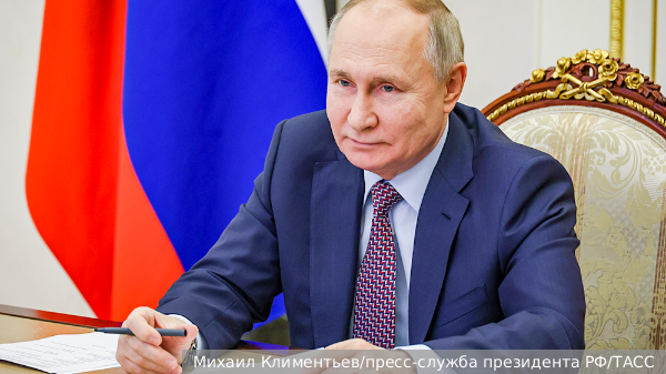 Предвыборные штабы Путина начали открываться в российских регионах