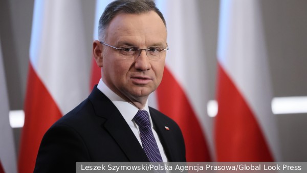 Президент и парламент Польши устроили борьбу за телевидение и радио