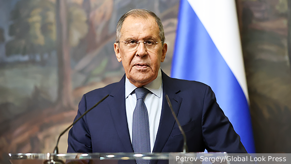 Лавров назвал конфликт между властью и армией на Украине делом Киева