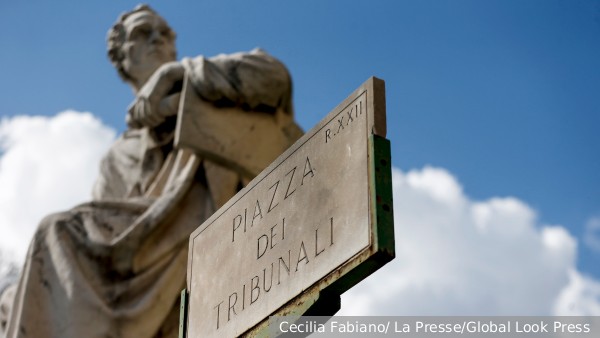 Суд в Италии разрешил использовать нацистское приветствие на мероприятиях