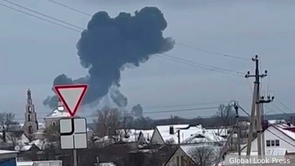 Власти сообщили о гибели всех находившихся на борту Ил-76 людей