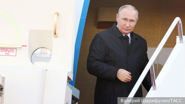 Путин прилетел в Калининград