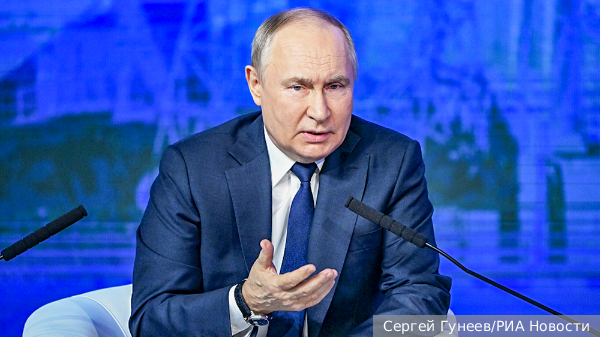 Путин: Не любить Родину – все равно что не любить семью и своих детей