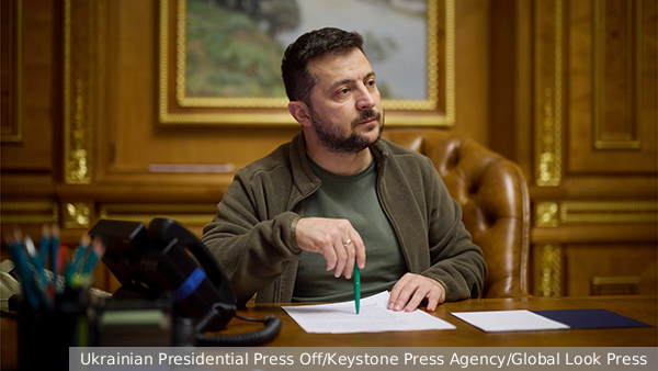 Зеленский собрался заменить «ряд руководящих лиц» Украины