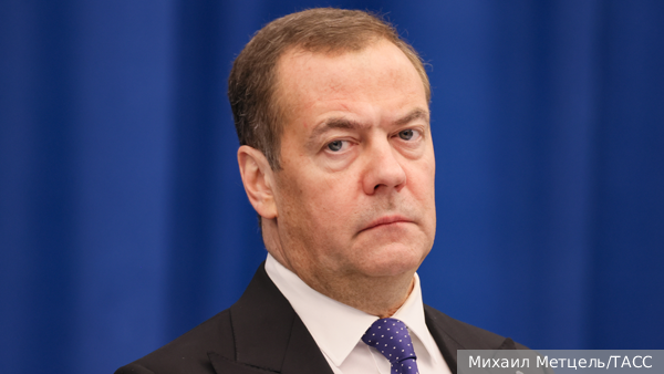 Медведев предсказал уменьшение Украины до размеров Львовской области
