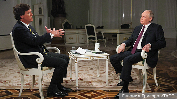 На сайте Кремля опубликовали расшифровку интервью Путина Карлсону на русском языке