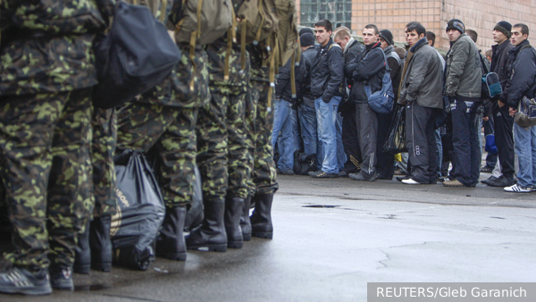 Военкоматы на Украине будут работать круглосуточно