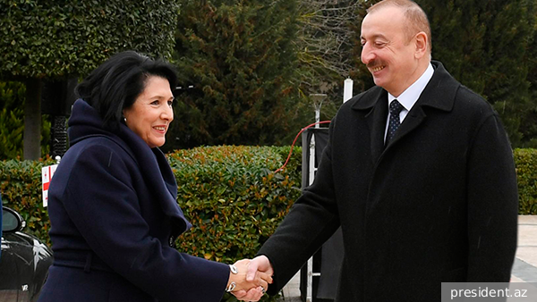 Зурабишвили поздравила Алиева с избранием на пост президента Азербайджана