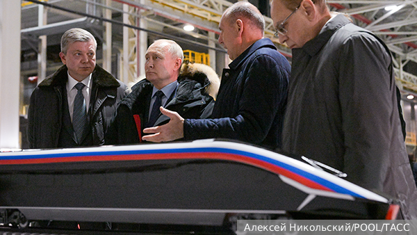 Путин предложил наладить производство высокоскоростных локомотивов на мощностях «Уральских локомотивов» в Верхней Пышме