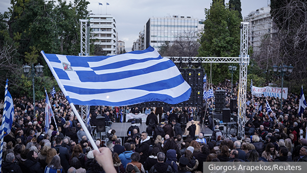 Греция стала первой православной страной с разрешенными однополыми браками