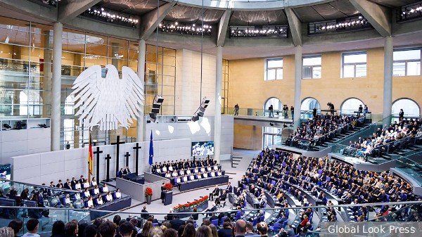 Немецкий эксперт указал на причины обсуждения в Германии «планов нападения» России
