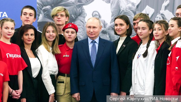 Президент Владимир Путин предложил ввести в России новый нацпроект «Молодежь России»