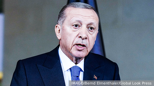 Кортеж Эрдогана попал в ДТП, погиб охранник президента