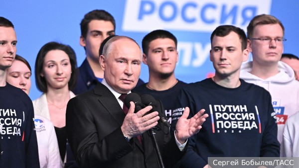 Путин заявил, что Россия должна быть еще крепче и сильнее