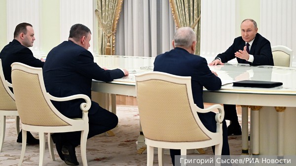Эксперт: Все участники президентской кампании готовы к диалогу с Путиным в интересах страны
