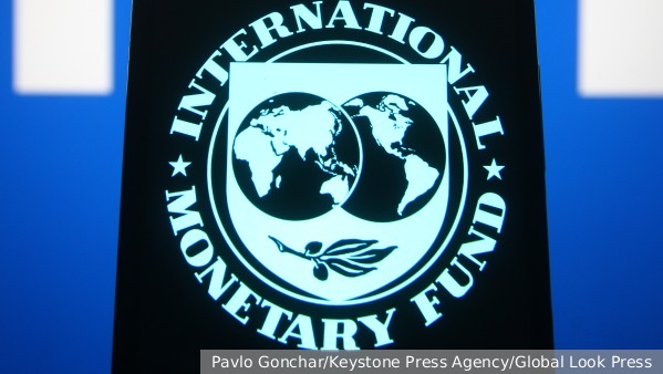 Руководство МВФ одобрило выделение Киеву 880 млн долларов