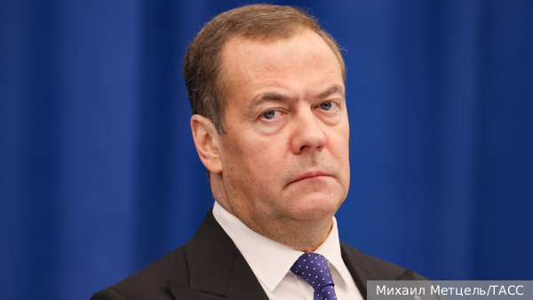 Заместитель председателя Совбеза России Дмитрий Медведев выступил за казнь организаторов теракта в «Крокусе»