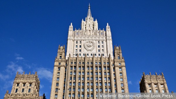 В МИД назвали аморальным отказ США помогать России в сфере безопасности в связи с терактом