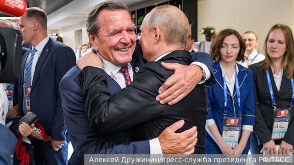 Экс-канцлер Германии Шредер заявил о верной дружбе с Путиным 