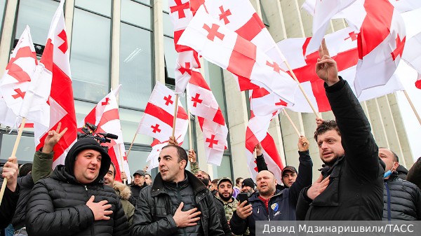 В Тбилиси не захотели вступать в ЕС ценой отказа от «традиций и веры»