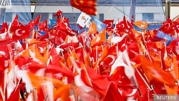 Турецкий оппозиционер погиб, празднуя победу на выборах