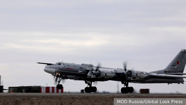 Ту-95МС совершили 12-часовой полет над Чукотским морем